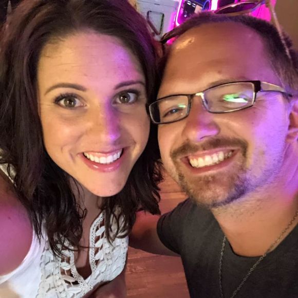 Meet your Posher, Amanda - Picture 1 of 1